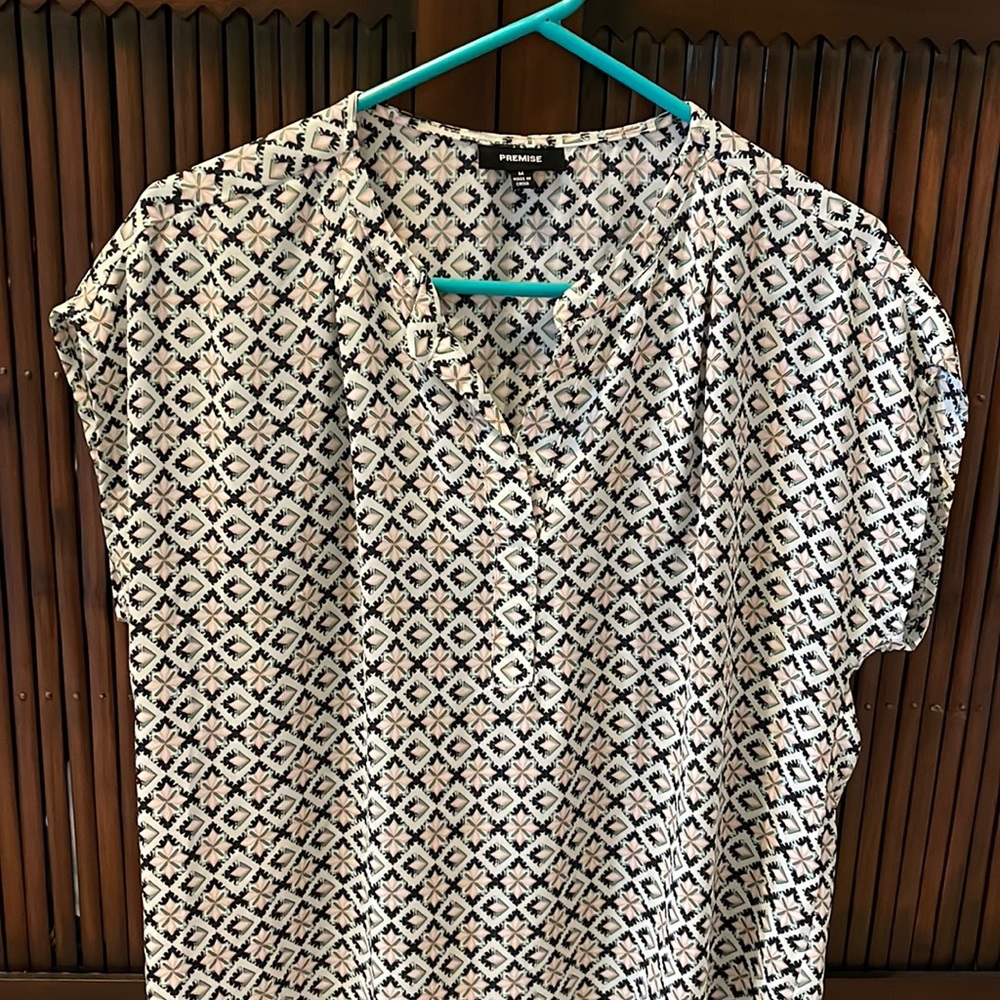 Premise women top